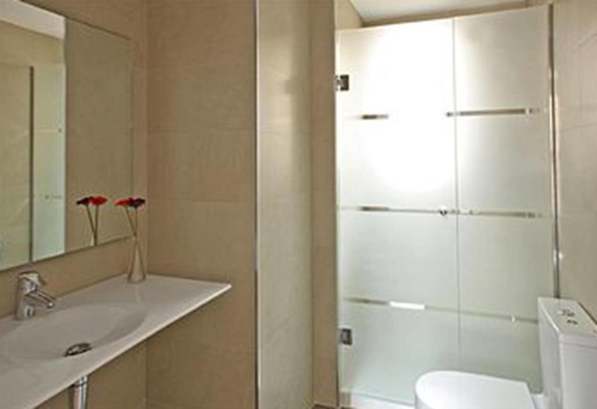 Mh Apartments Center Barcelona Luaran gambar